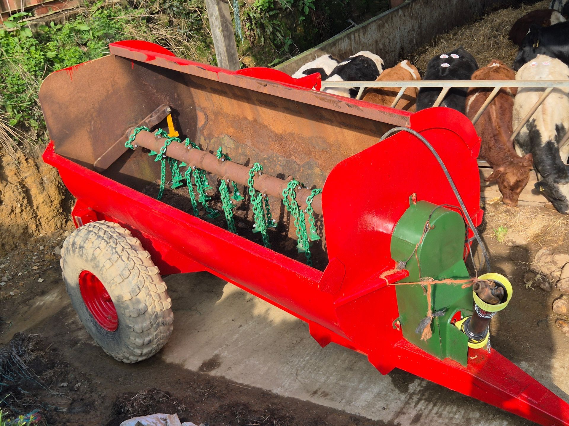 Marshall Dung Spreader