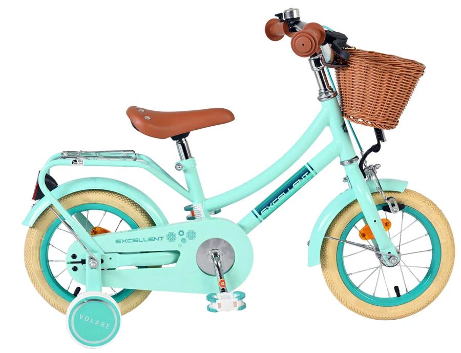 Een roze fiets van Volare met een voordrager op een witte achtergrond.