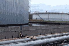 Collassamento di un serbatoio olio combustibile