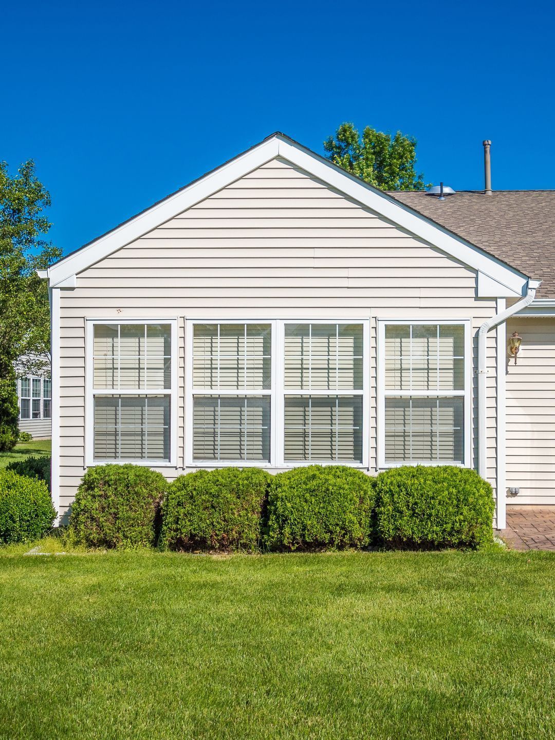 Photo of residential siding for The Roofing Outlet, Hillside, NJ.