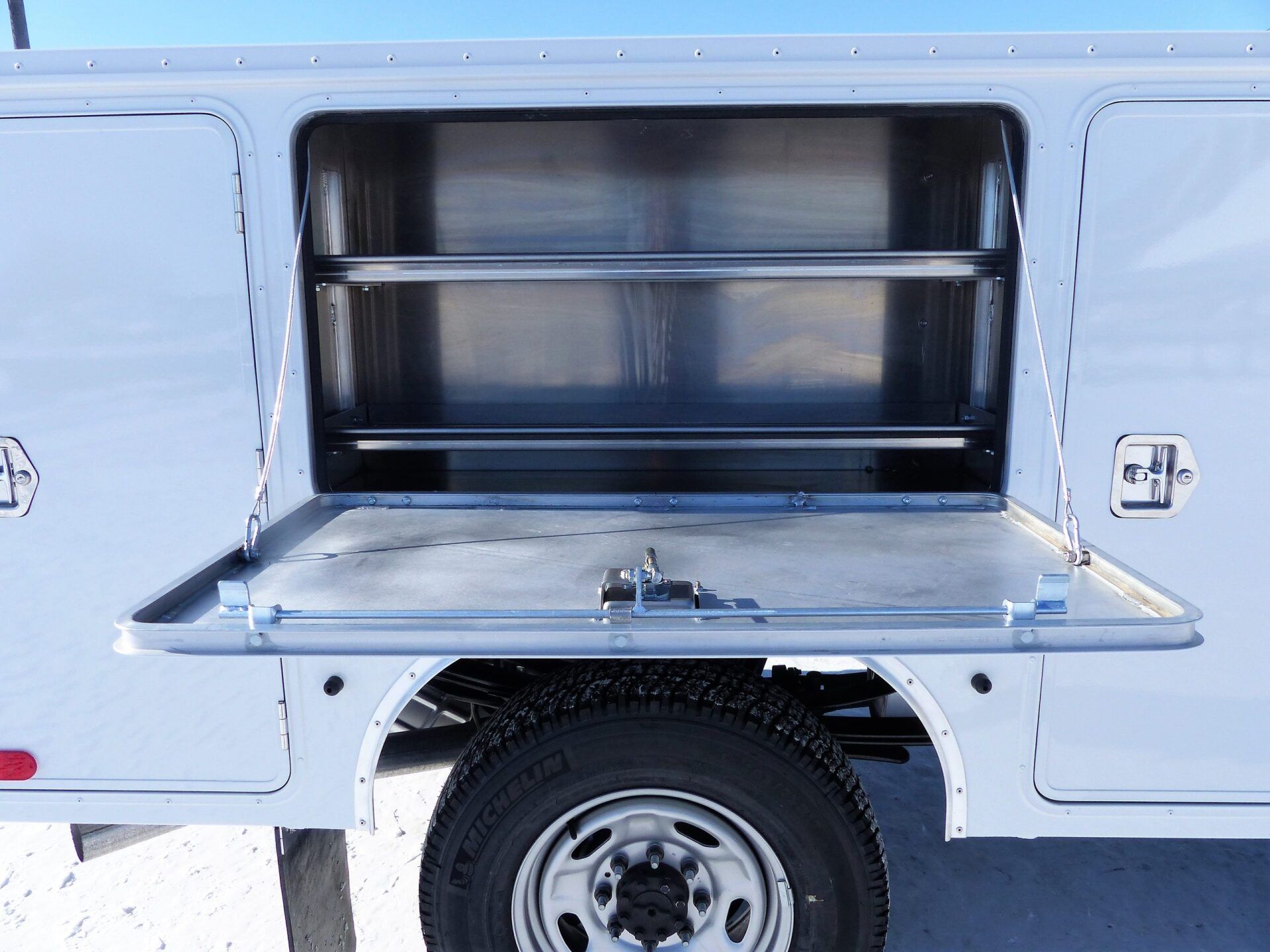doors boxes body truck