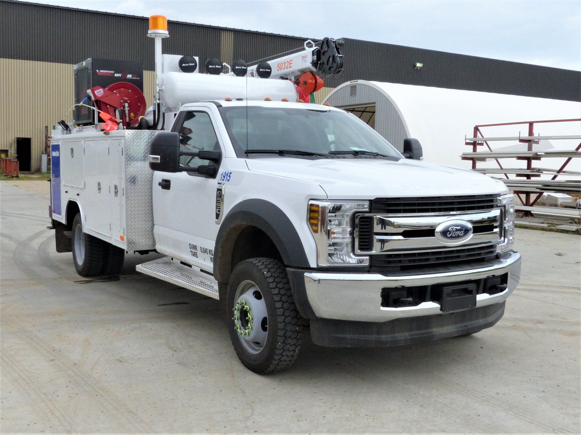 truck with service body