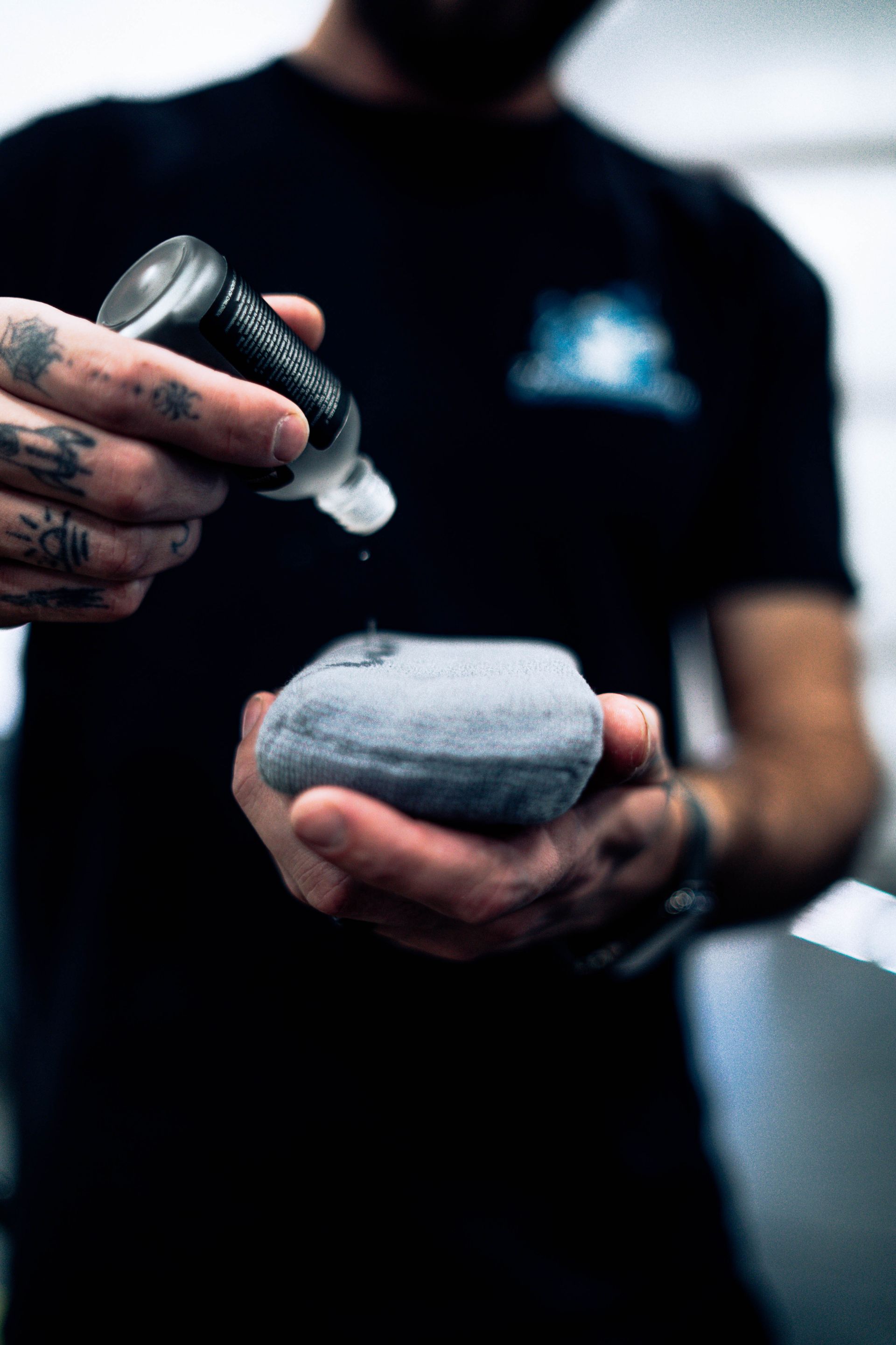 Ceramic coating bottle and applicator