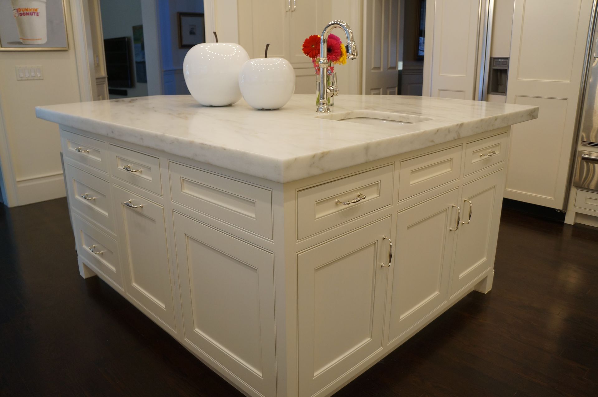 Angled Islands
Large Island 
Island with sink
Custom Made Island