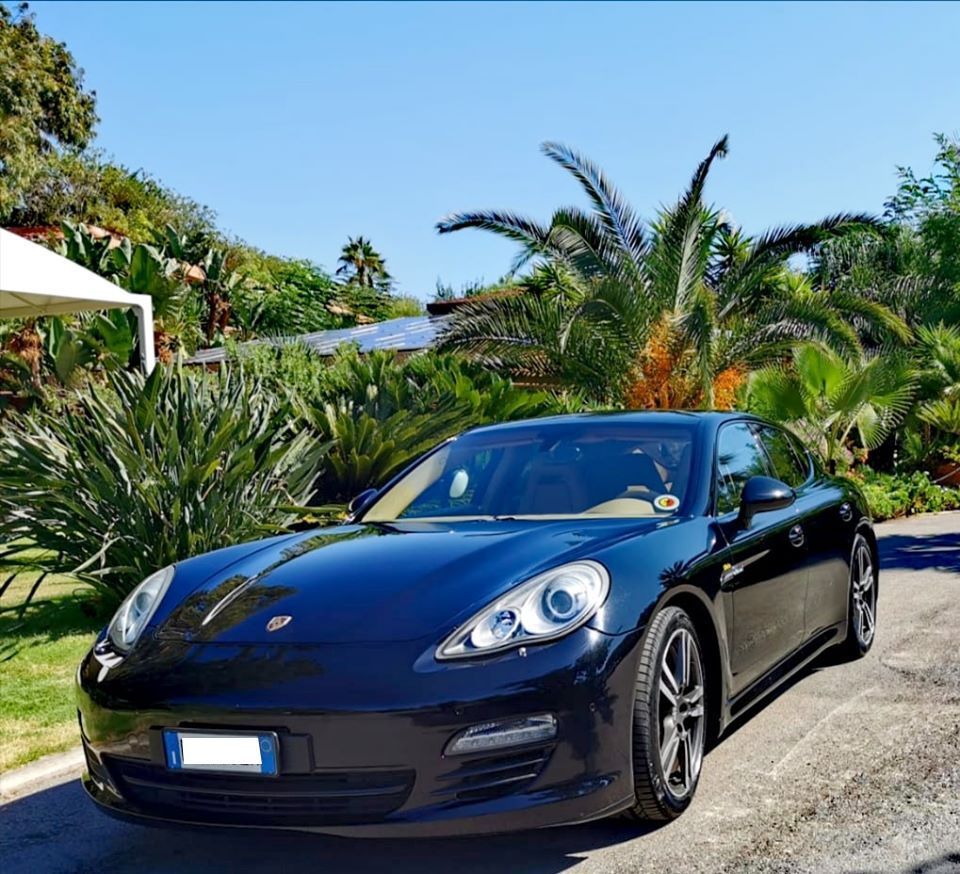 Noleggio auto nera da cerimonia a Palermo