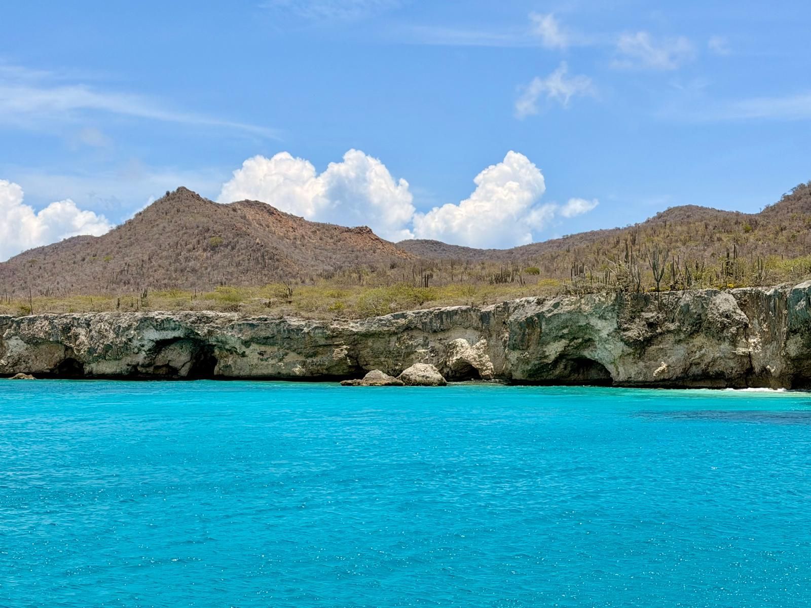 Coastline of Cura&ccedil;ao