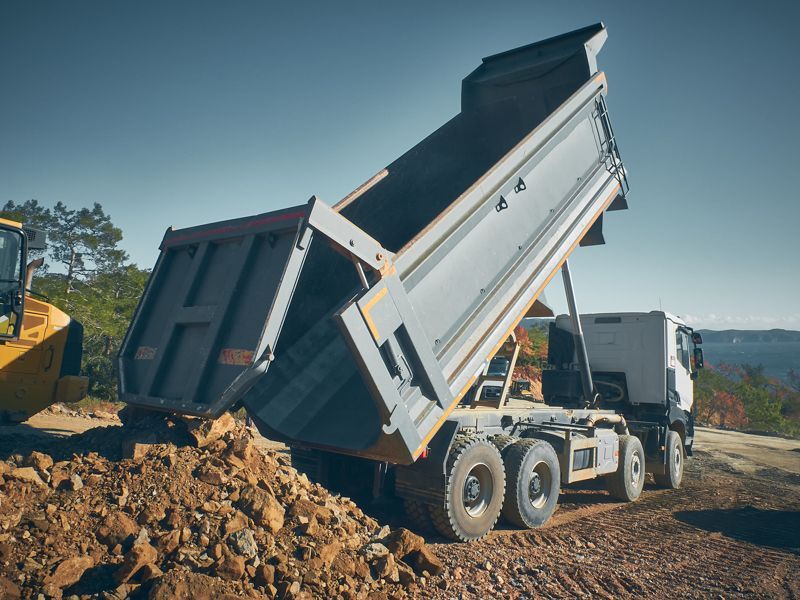 Tippers and floats