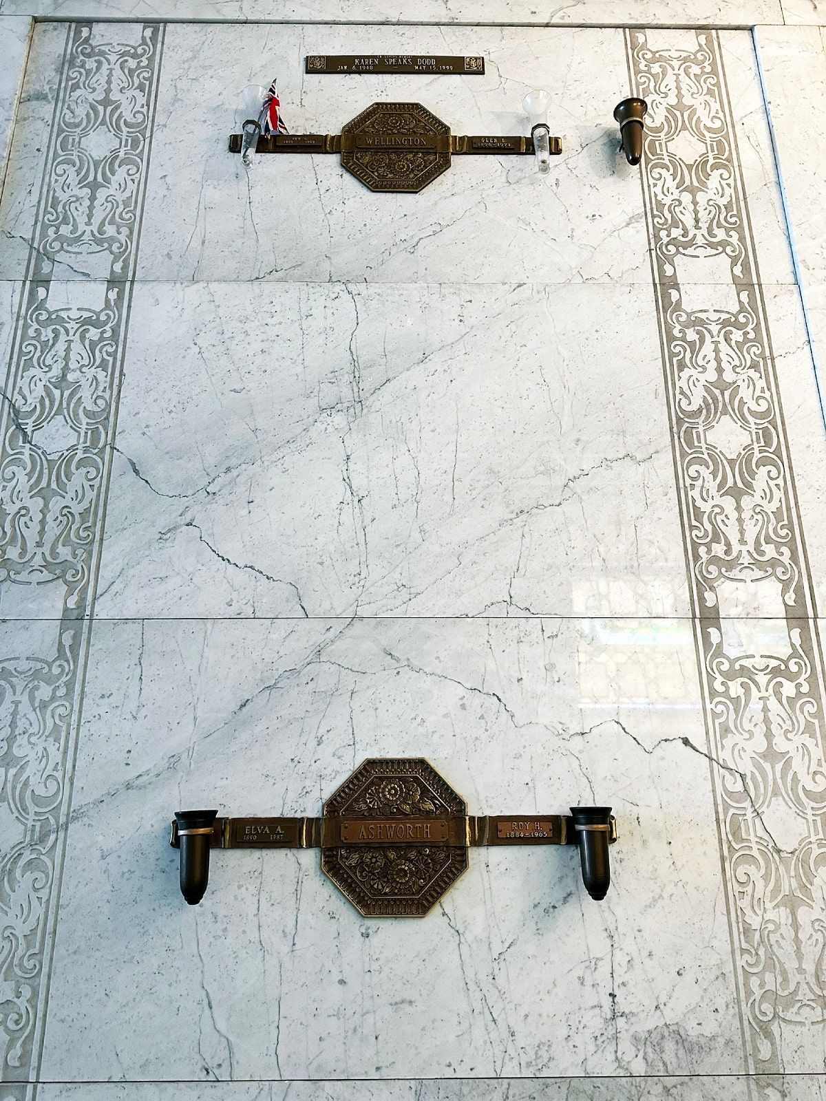 Mausoleum | City View Mortuary and Cemetery