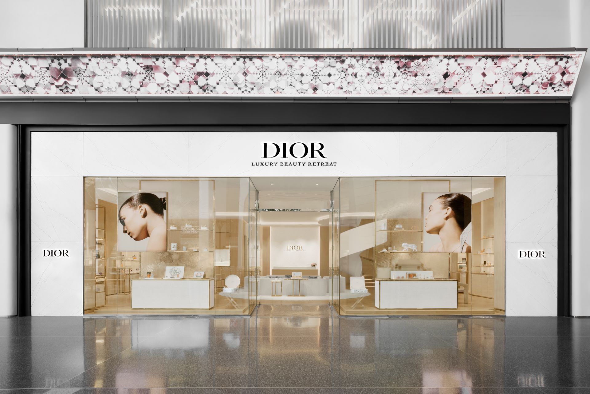 La vitrine du spa Dior située dans l'aéroport de Doha