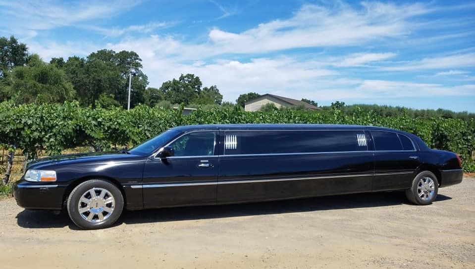 Limousine Fleet Fair Oaks, CA Silver Saddle Limousine