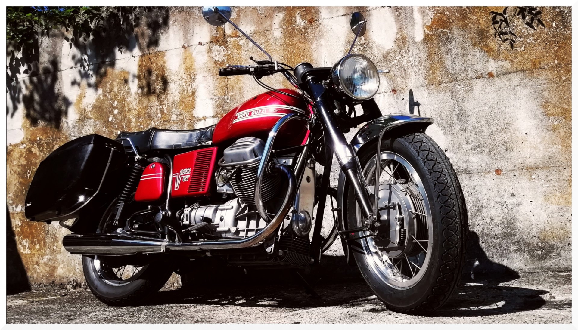 Motorcycle Tours. Ride 70s