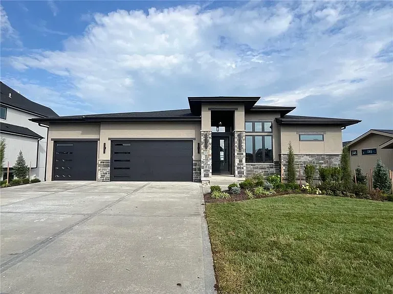 18109 Cody St — Walker Custom Homes