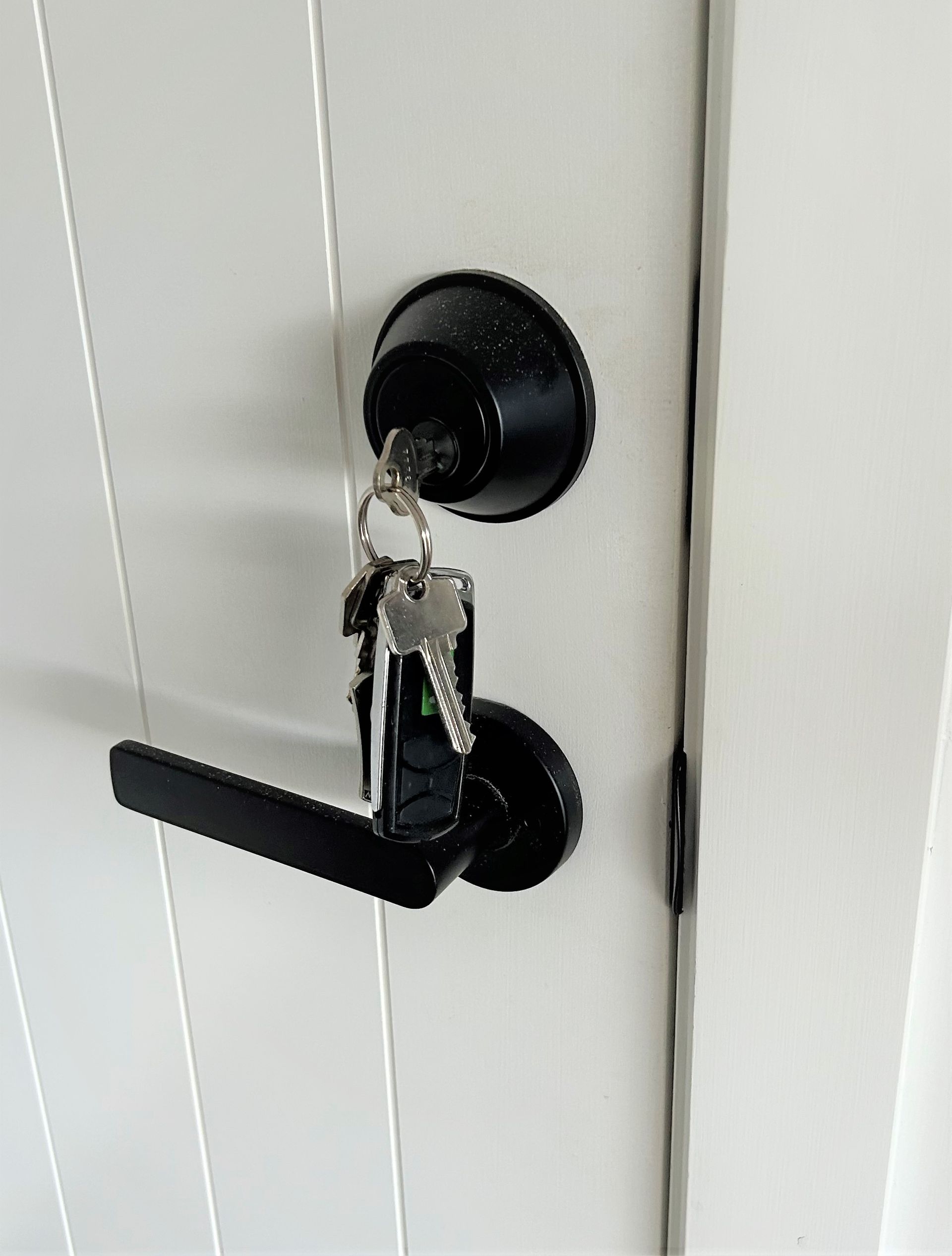 Metal Door Knob And Keys — Locksmiths on the Sunshine Coast, QLD