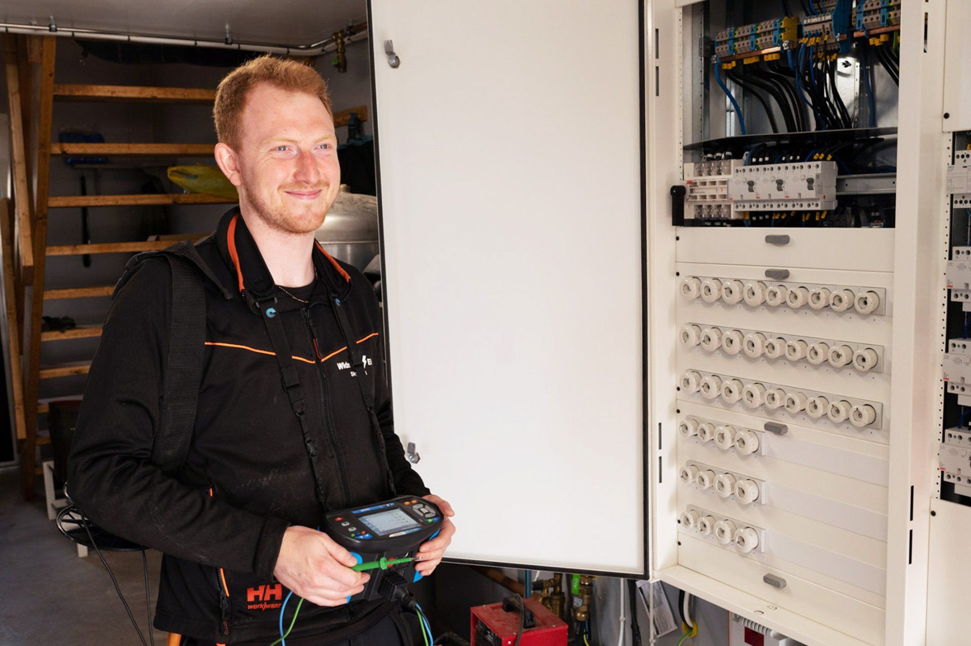Larminstallationer av elektriker