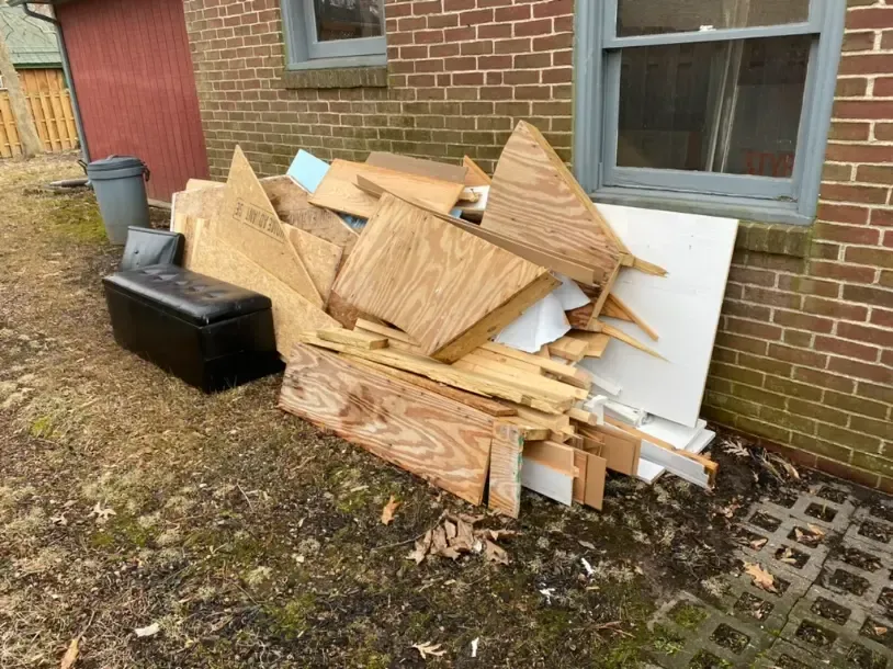 Building Debris Removal in Newark DE