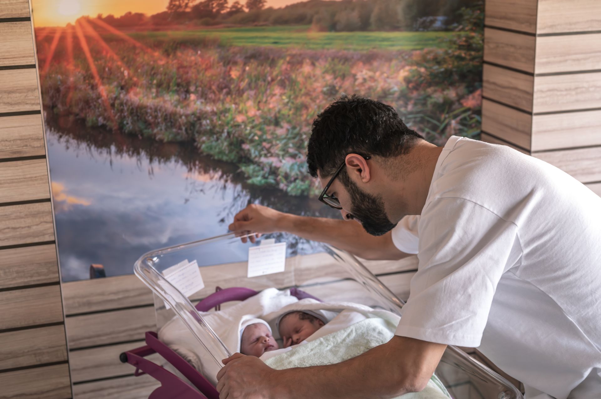 Trotse papa van Nila en Saar Raufi