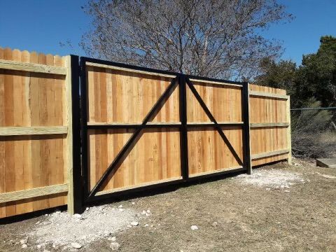 A fence service in San Antonio, TX by Border Construction Services