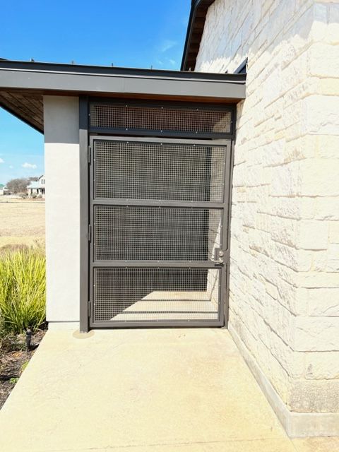 A fence service in Comfort, TX by Border Construction Services