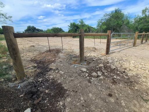 A fence service in San Antonio, TX by Border Construction Services