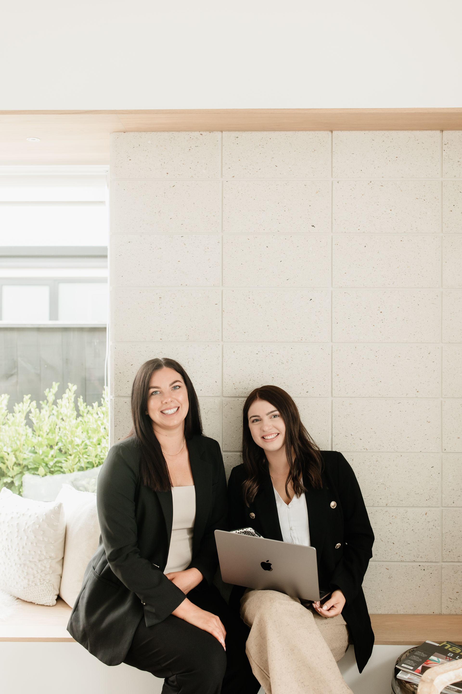 Bronwyn Barnes and Eve Goodall-Cromarty from The Home Loan Collective Team, Blenheim, Marlborough, Christchurch NZ
