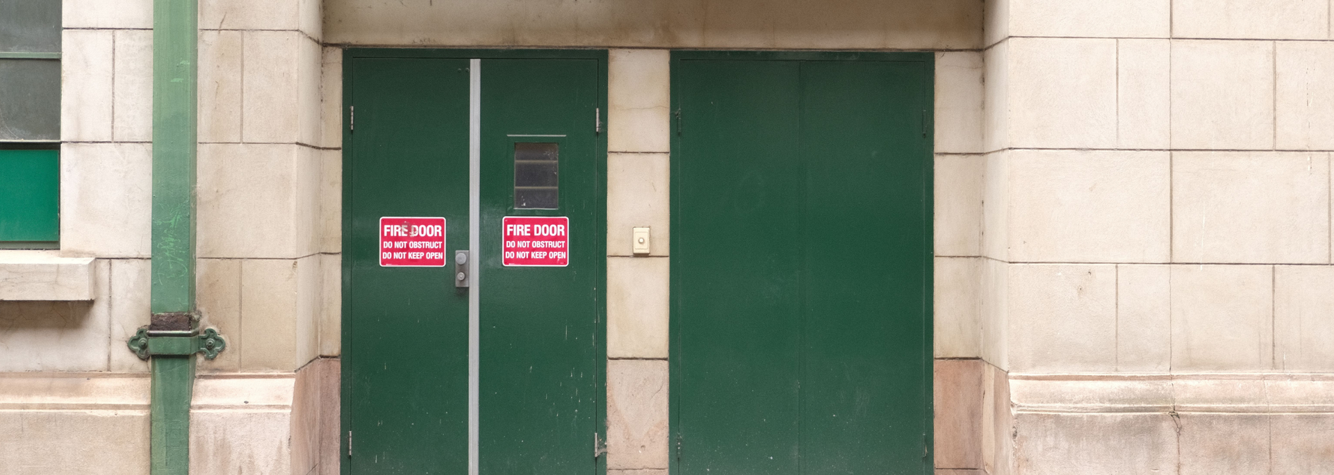 Picture of a fire door. 