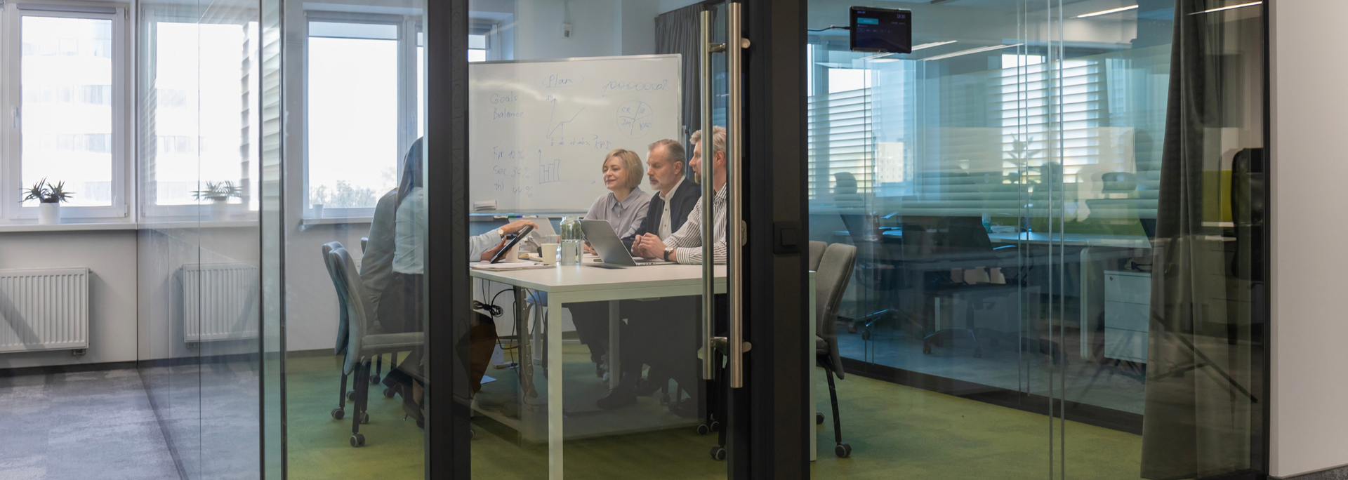 Picture of a board meeting. Picture of a board meeting.