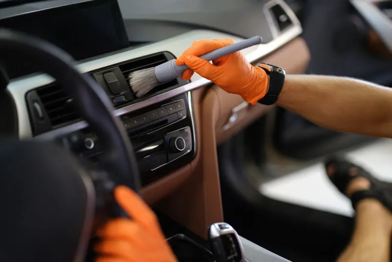 Expert car detailing service