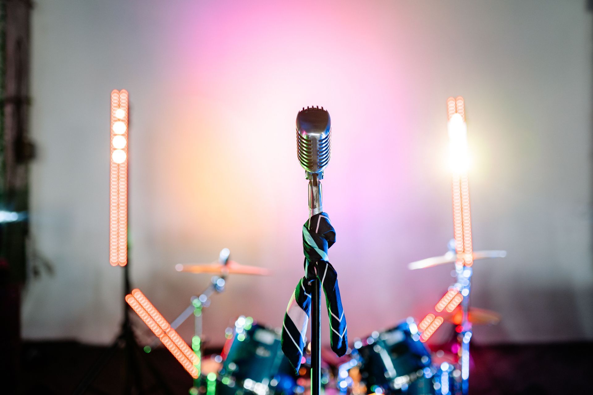 Neil Diamond & Diana Ross Tribute Night - Tickets are available from Barry Jackson Neil Diamond & Diana Ross on the 30th October 2026 from 8.30pm