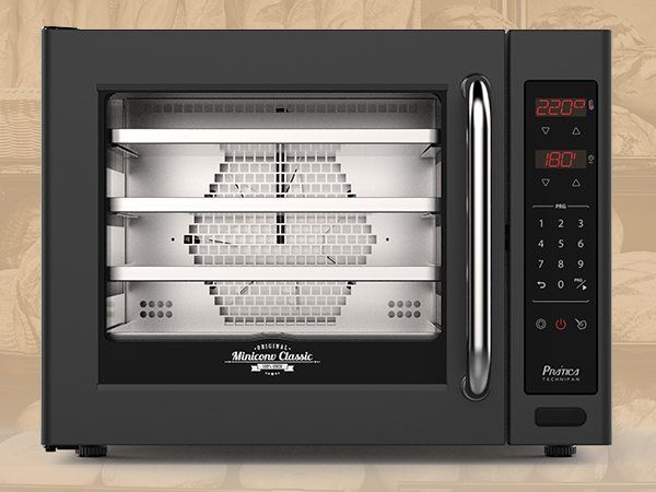 Un horno negro con una pantalla digital que dice 2801