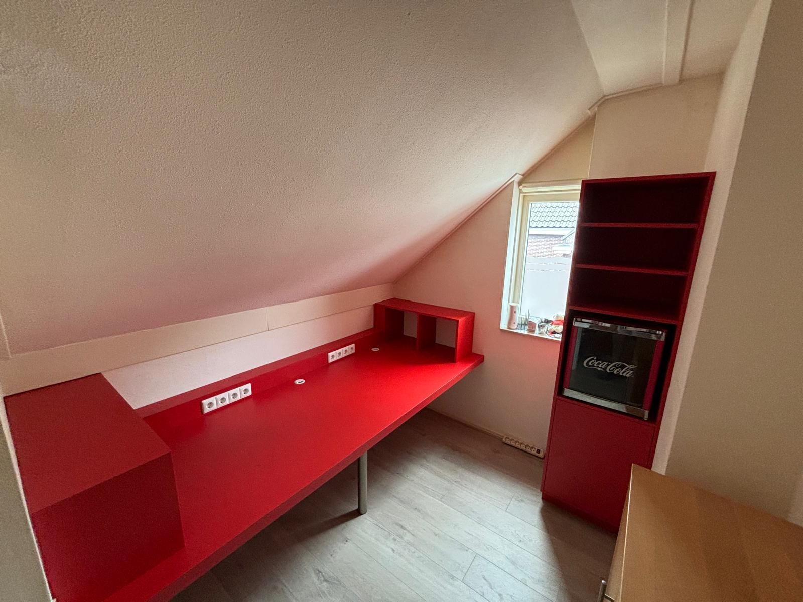 Bureau Borne