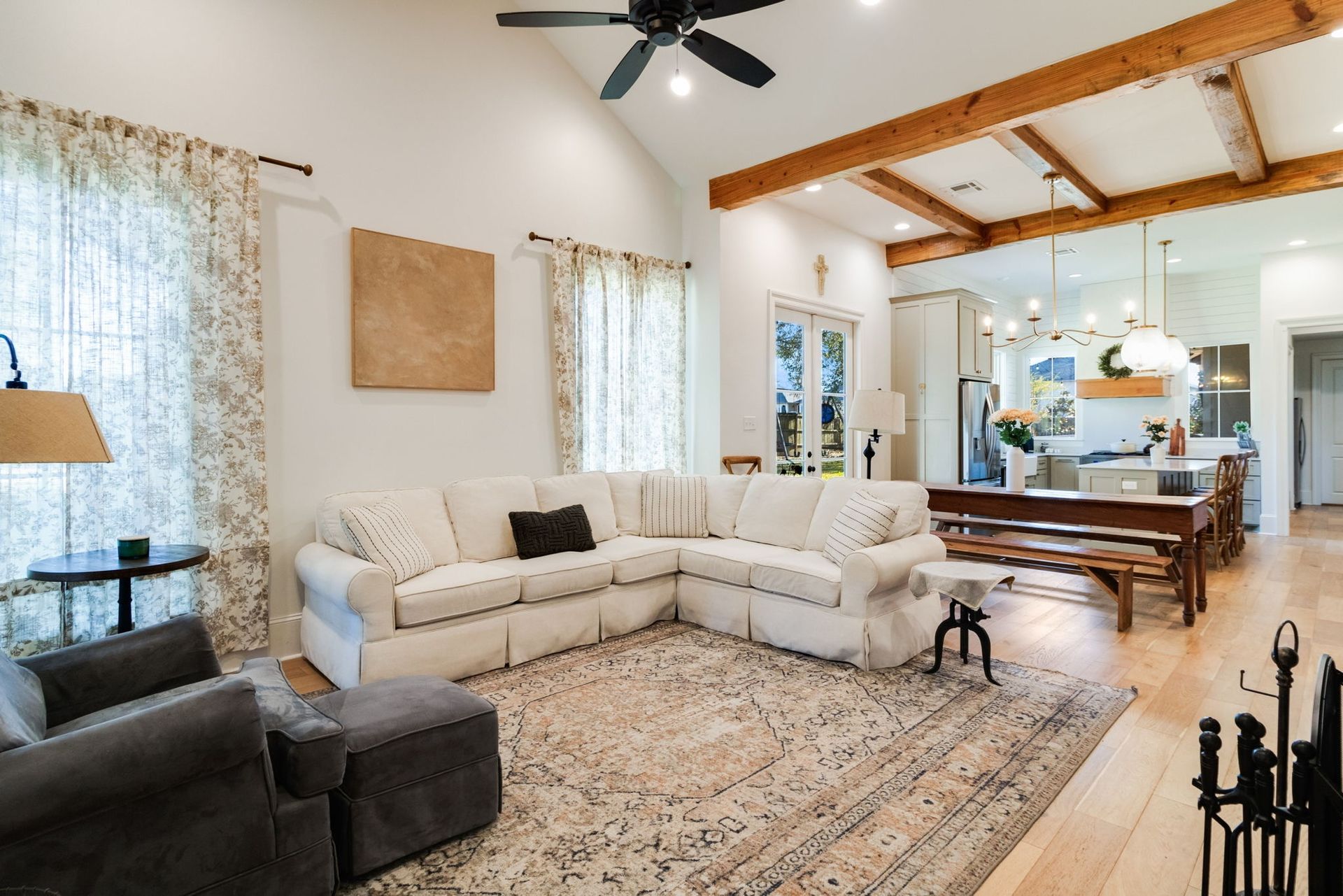 Cajun Country Retreat living room near Lafayette, Louisiana