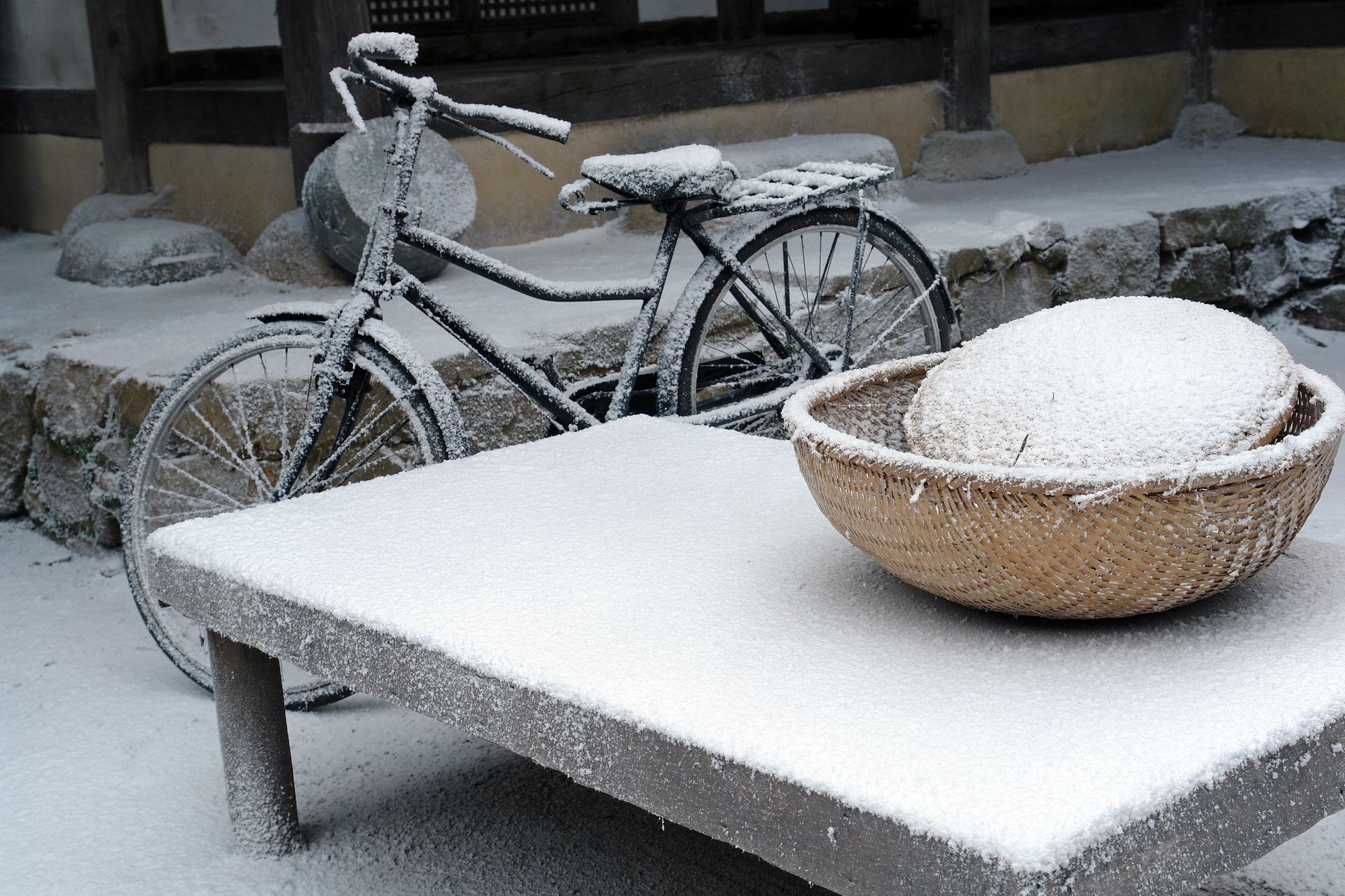 creating fake snow