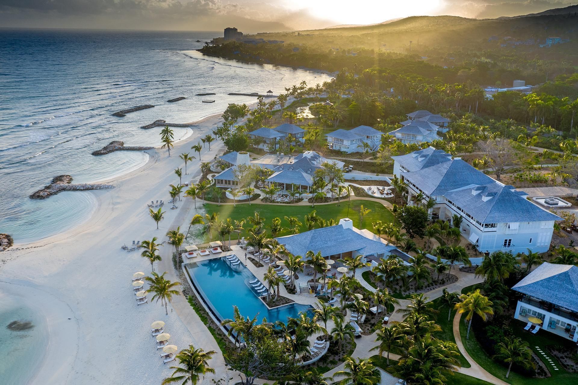 Half Moon | Jamaica