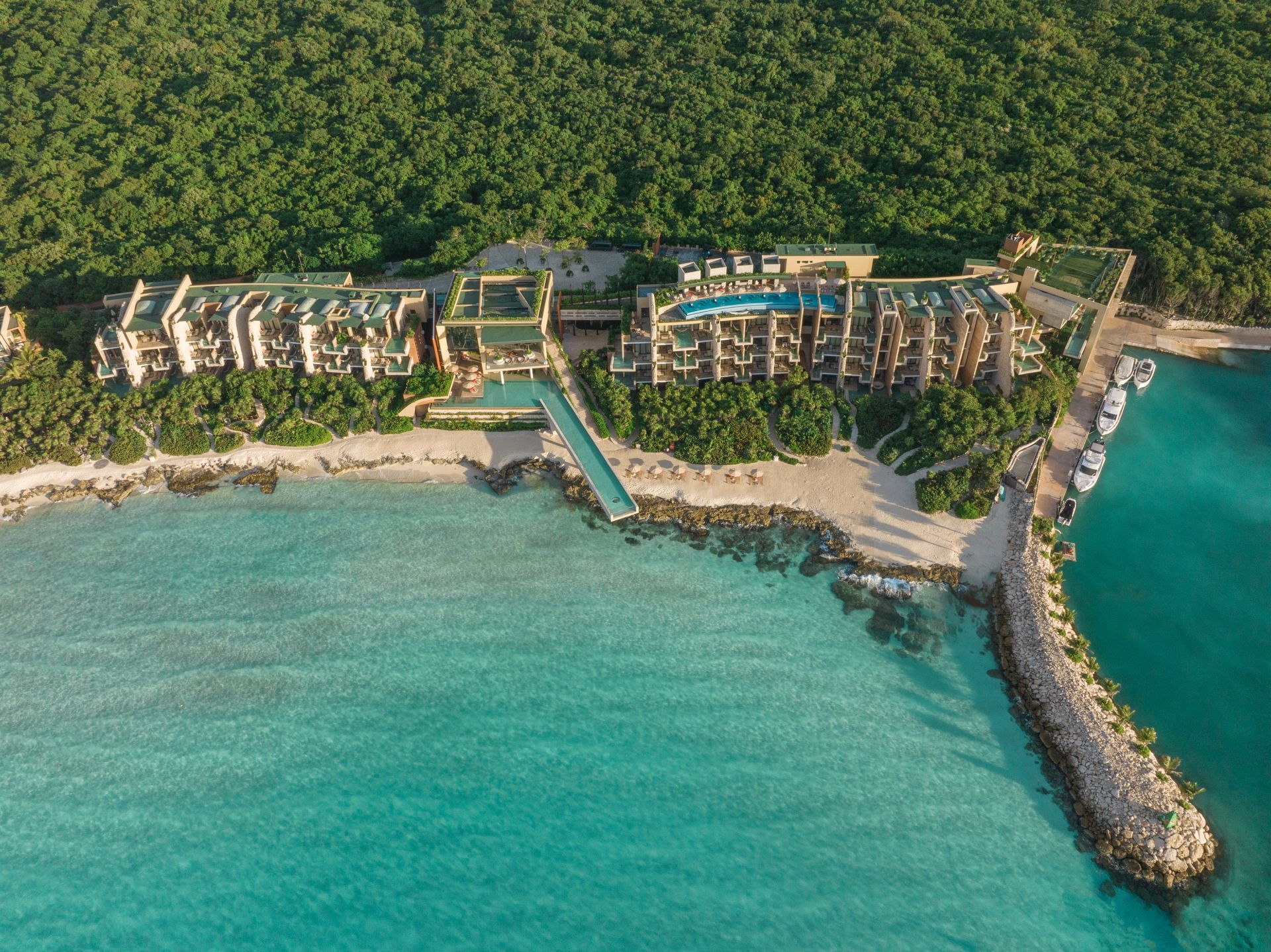 La Casa de la Playa | Mexico