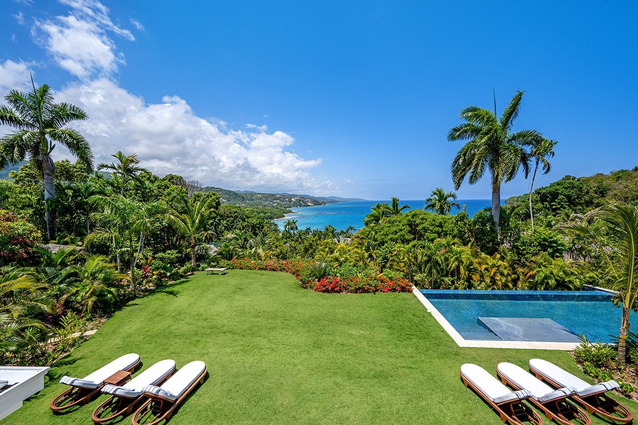 Round Hill Hotel & Villas Accommodation
