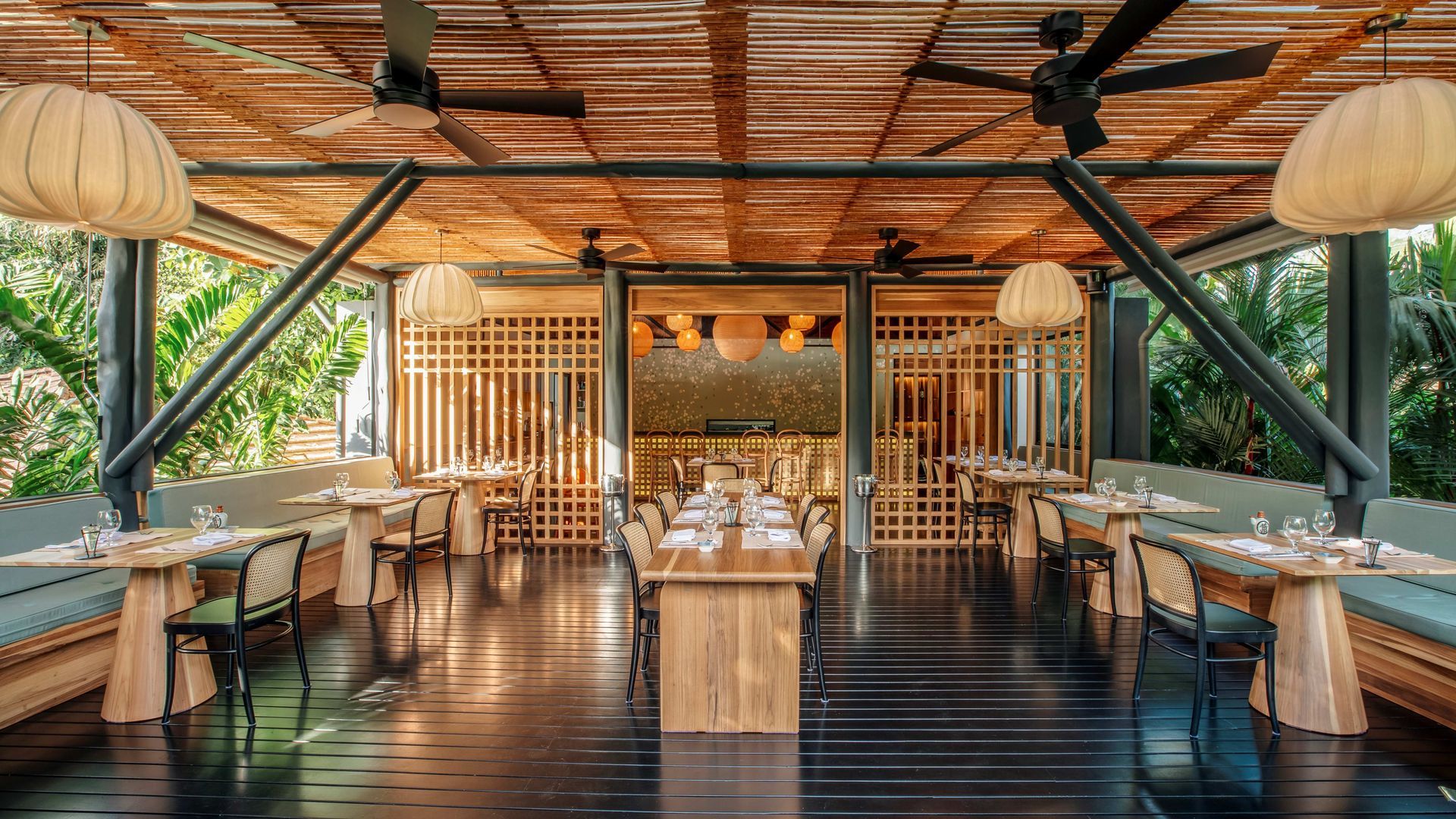 Nayara Gardens Restaurant