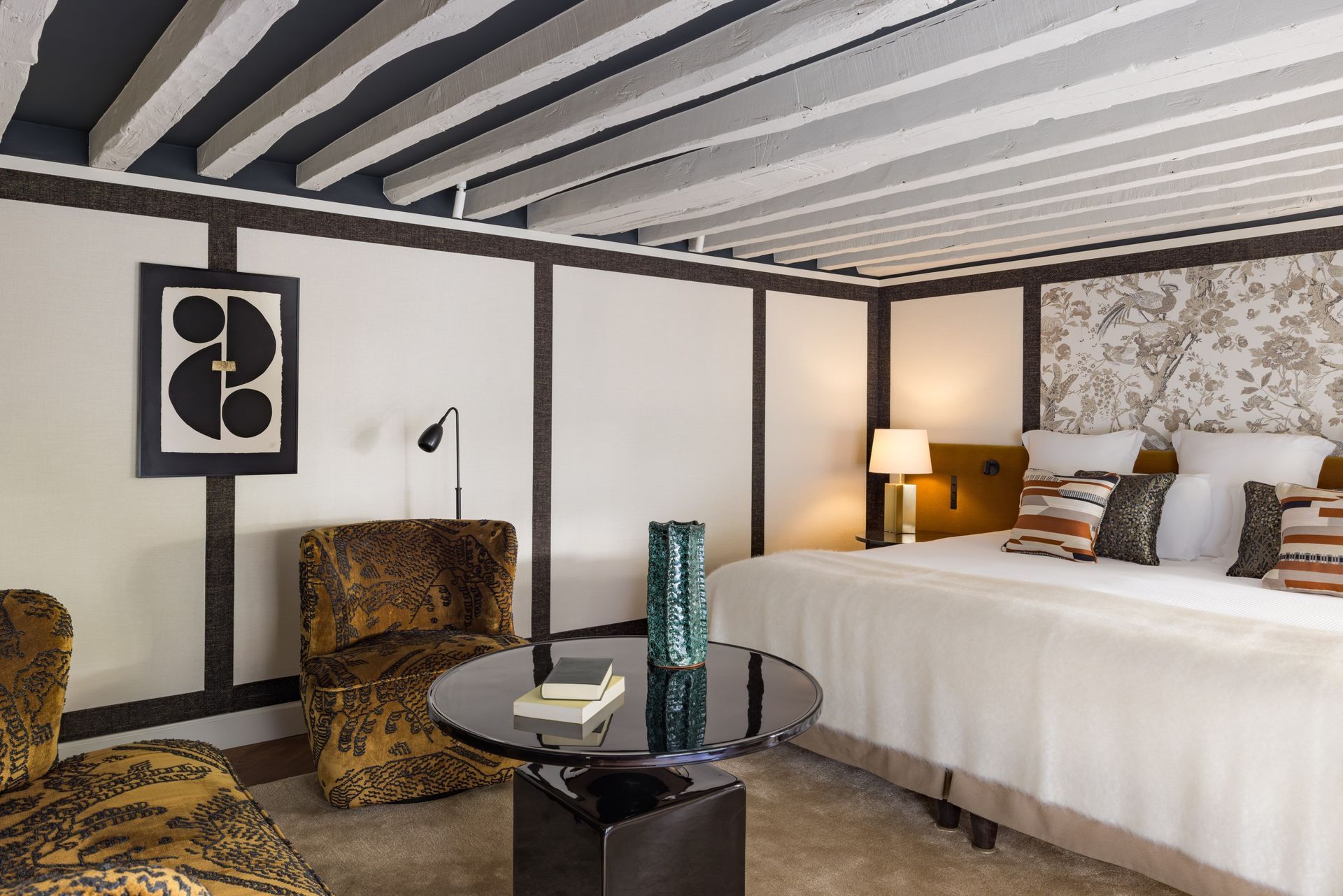 Le Pavillon de la Reine Accommodation