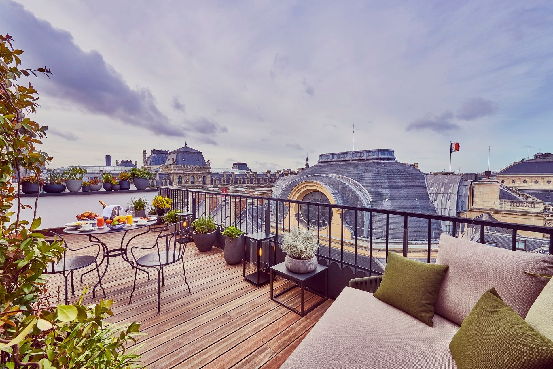 Grand Hotel du Palais Royal Accommodation
