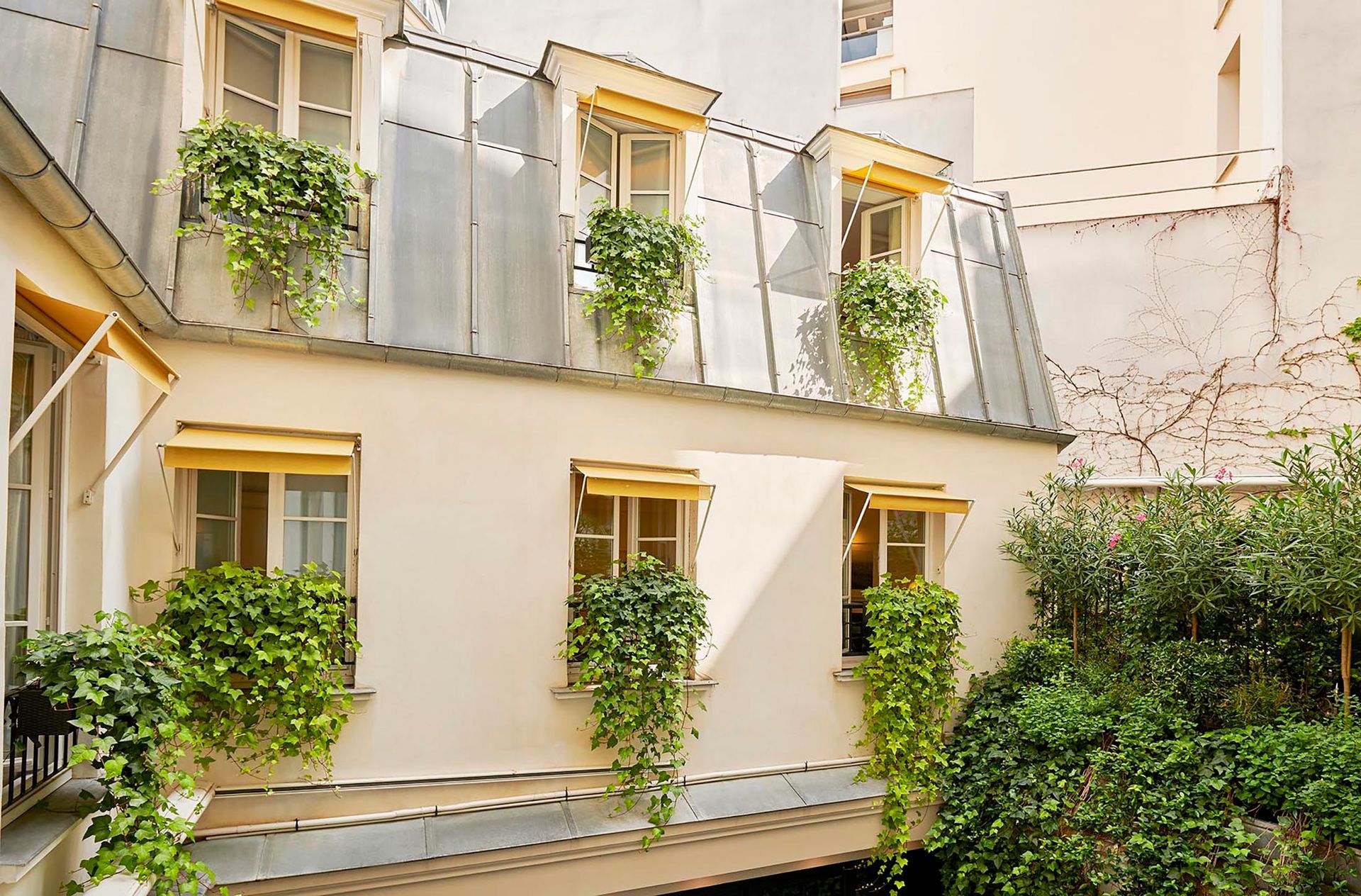 Le Burgundy Paris Accommodation