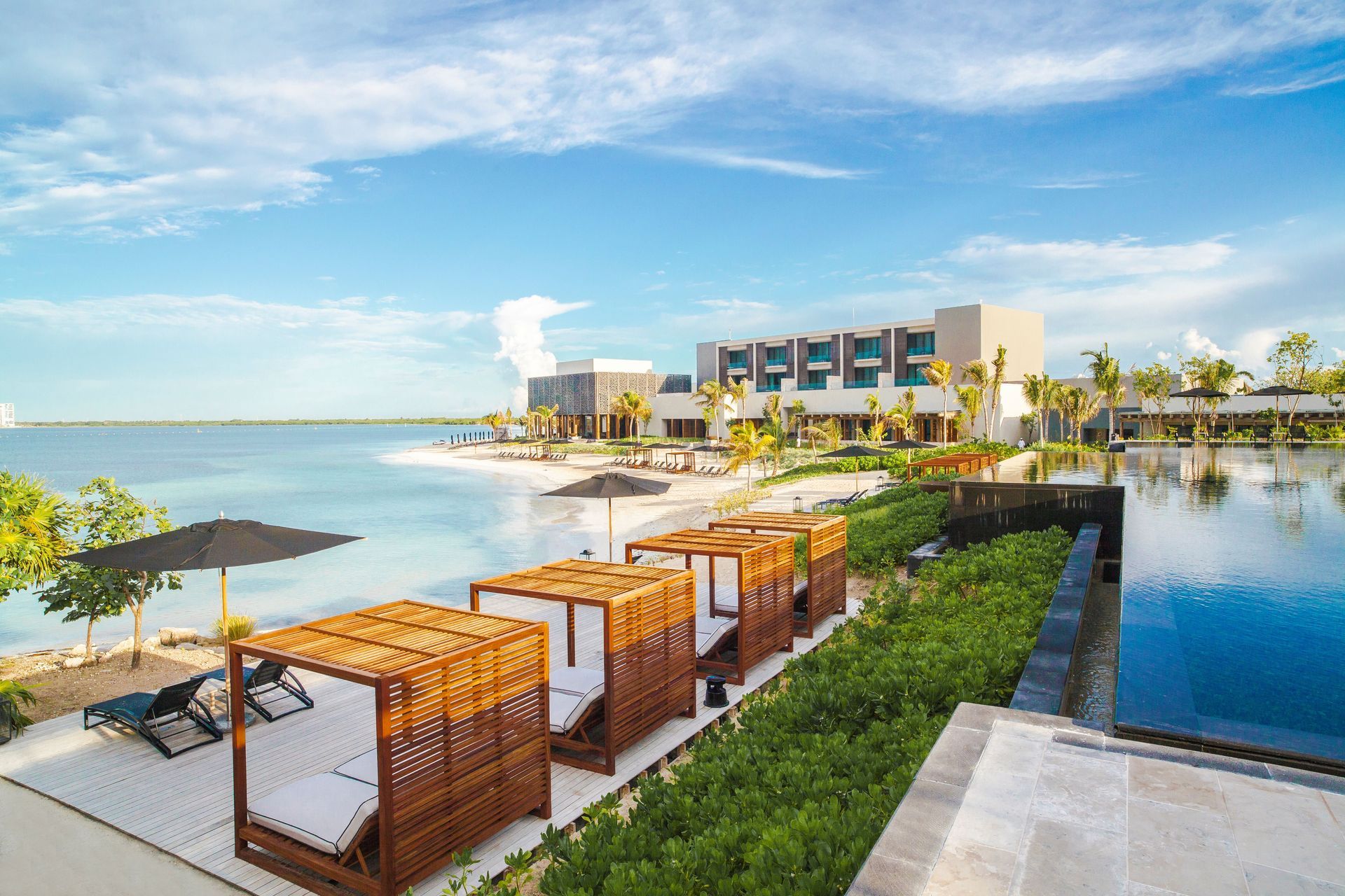 NIZUC Resort & Spa