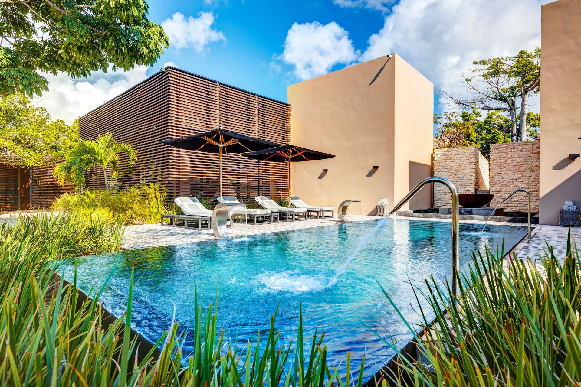 NIZUC Resort & Spa 