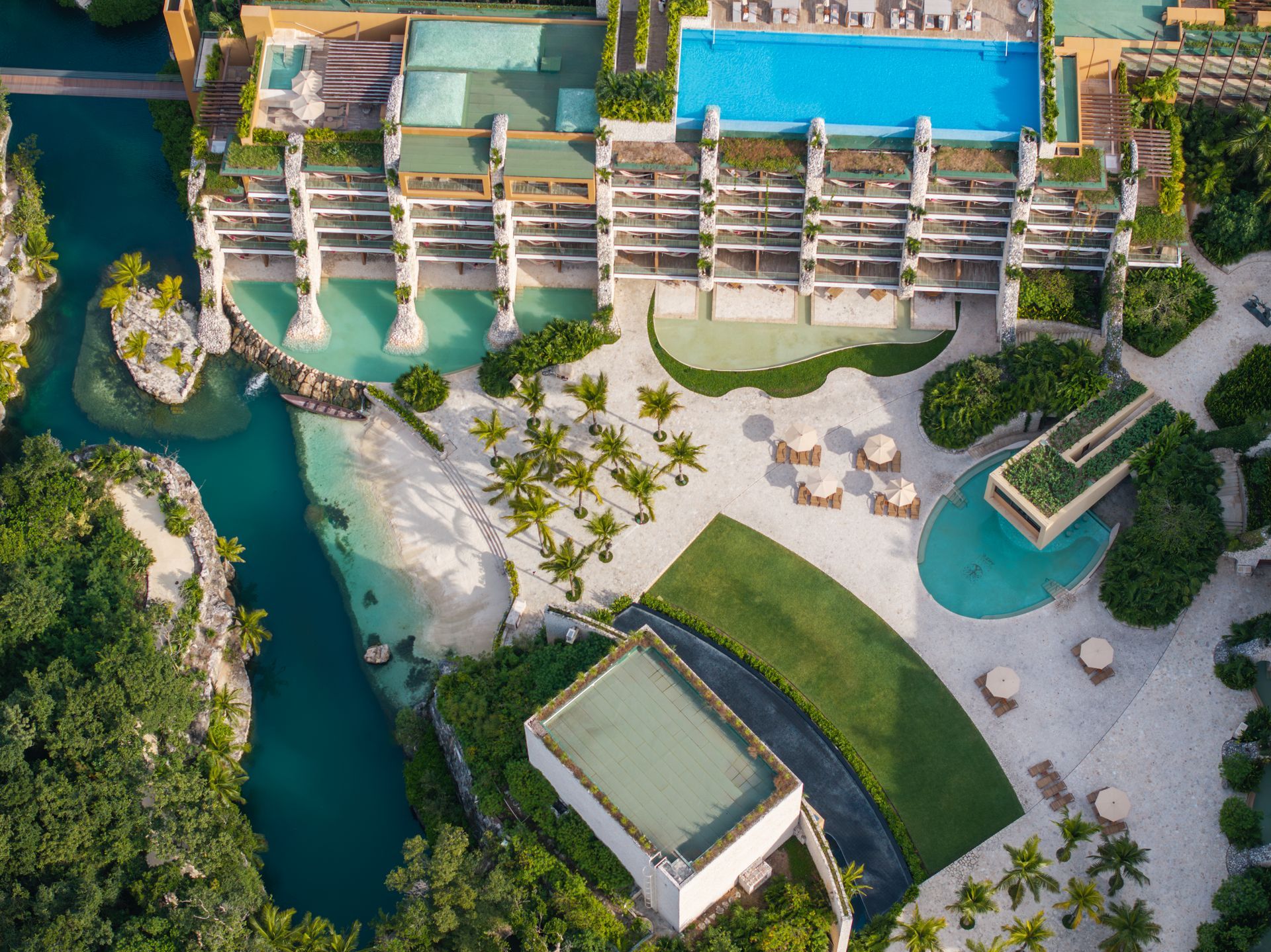 Hotel Xcaret Arte