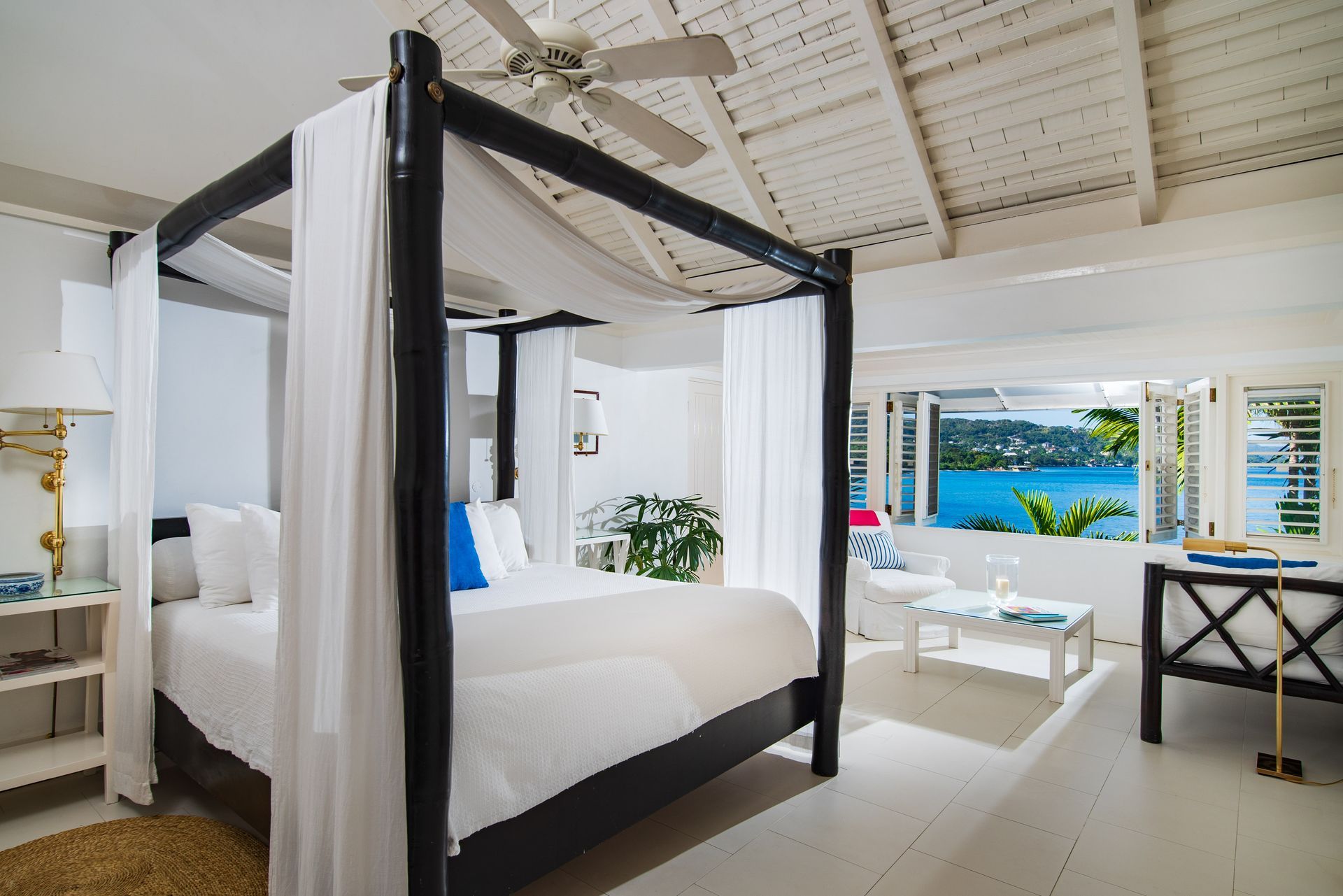 Round Hill Hotel & Villas Accommodation