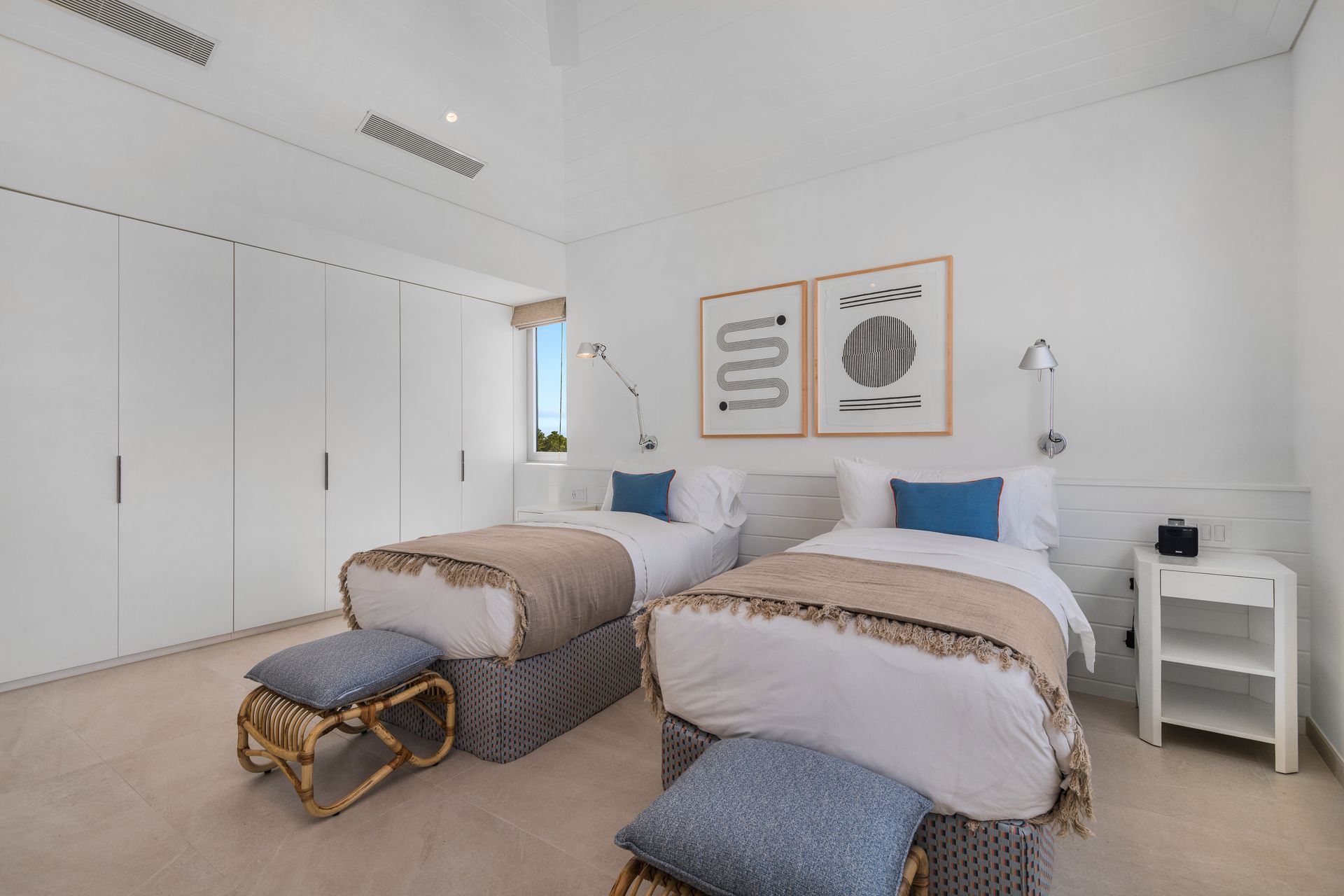 Beach Enclave - Grace Bay Accommodation