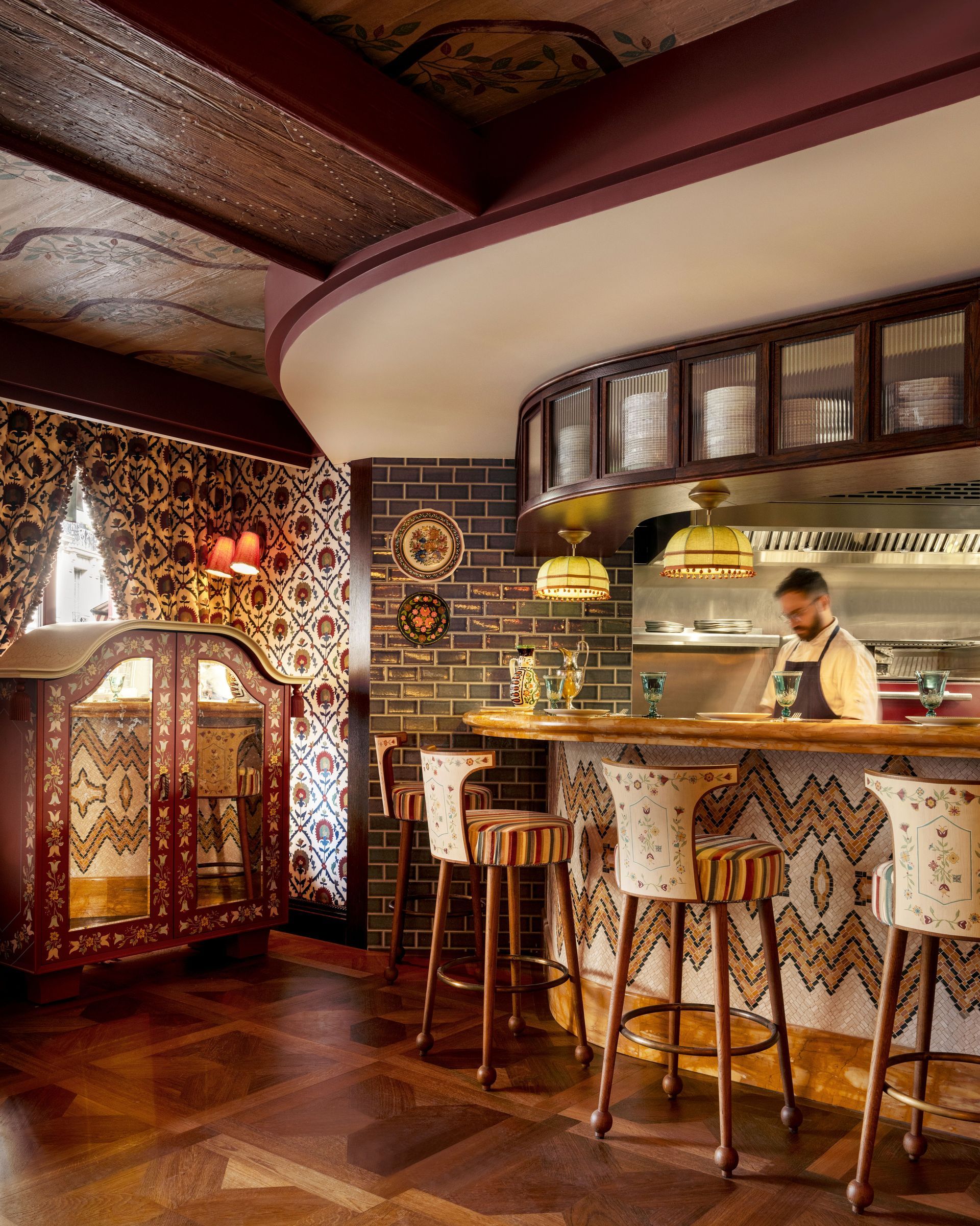 Le Grand Mazarin Restaurant