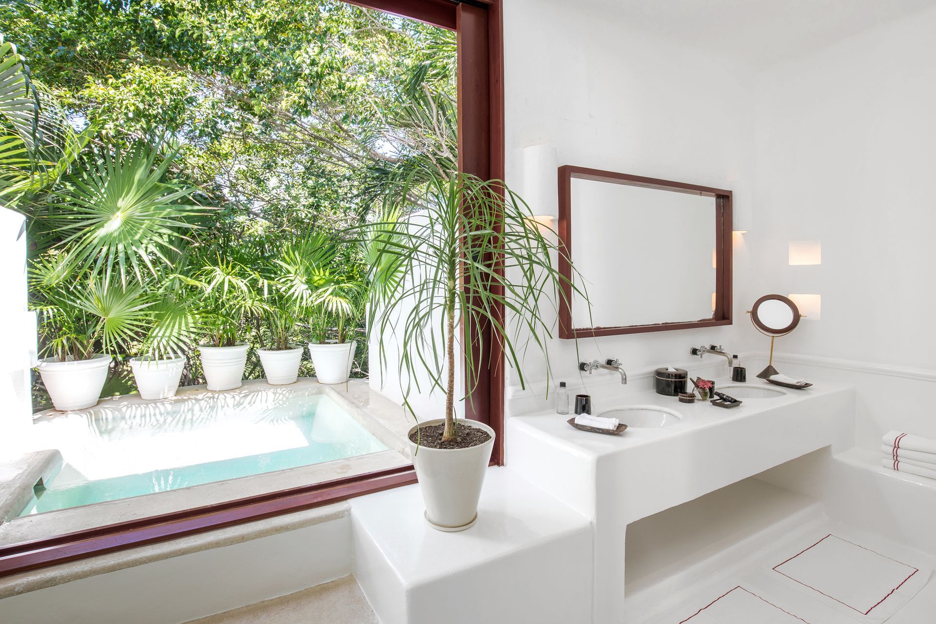Hotel Esencia Accommodation