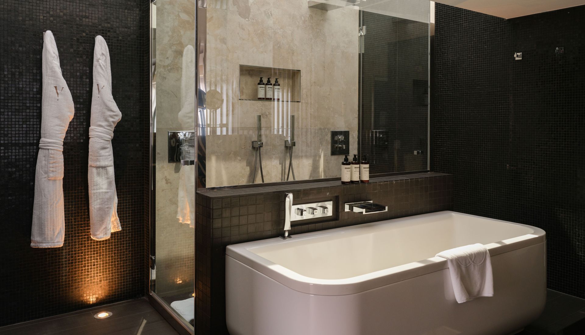 Five Seas Hotel Cannes, Inwood Hotels Accommodation