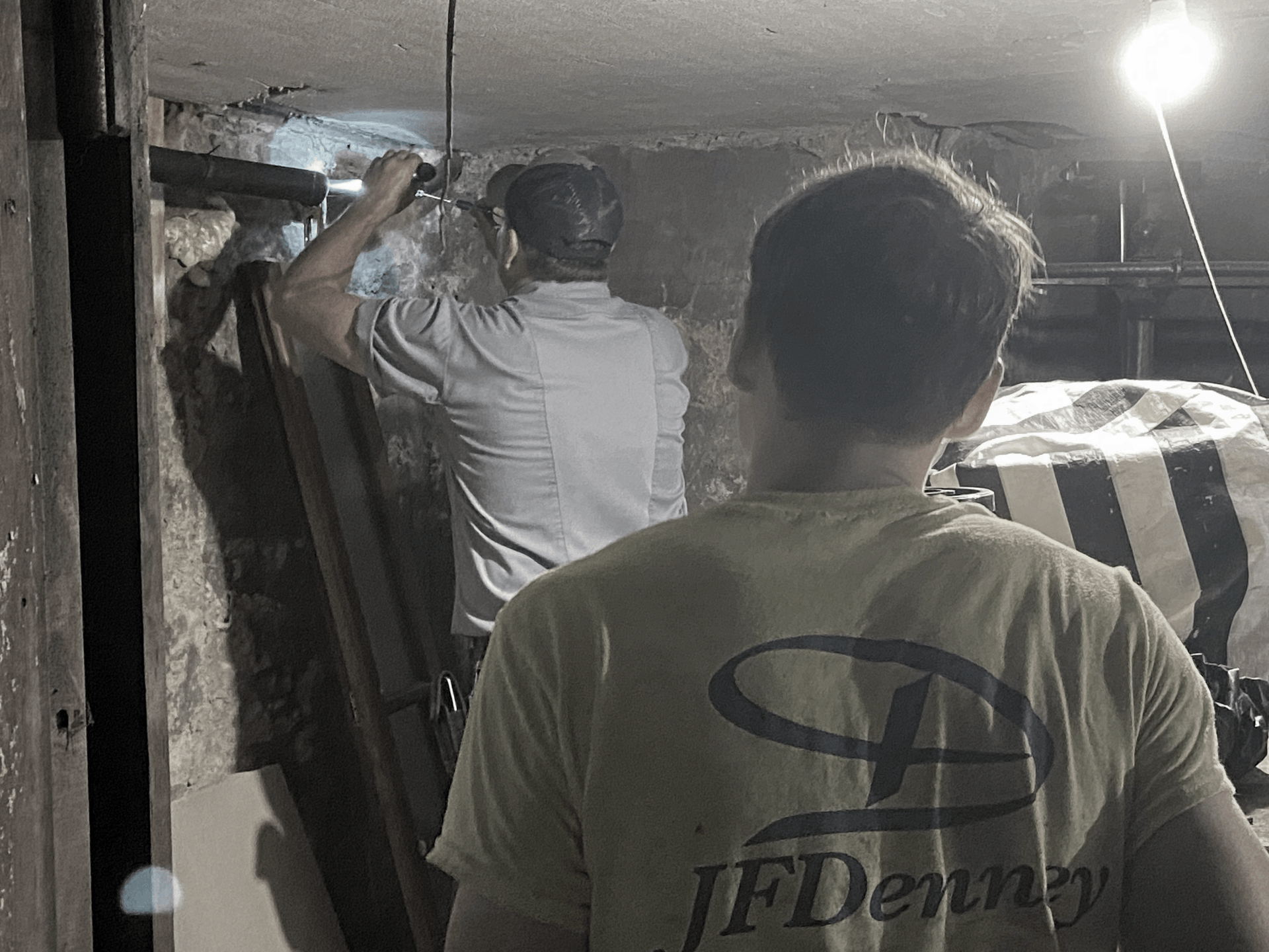 Duct Cleaning-Installing Ductwork