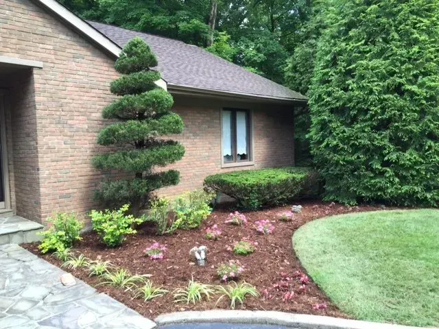 Residential Landscaping – Cincinnati, OH - Vater's Lawn Care & Landscape Services LLC