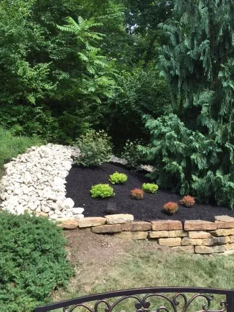 Modern Landscape – Cincinnati, OH - Vater's Lawn Care & Landscape Services LLC